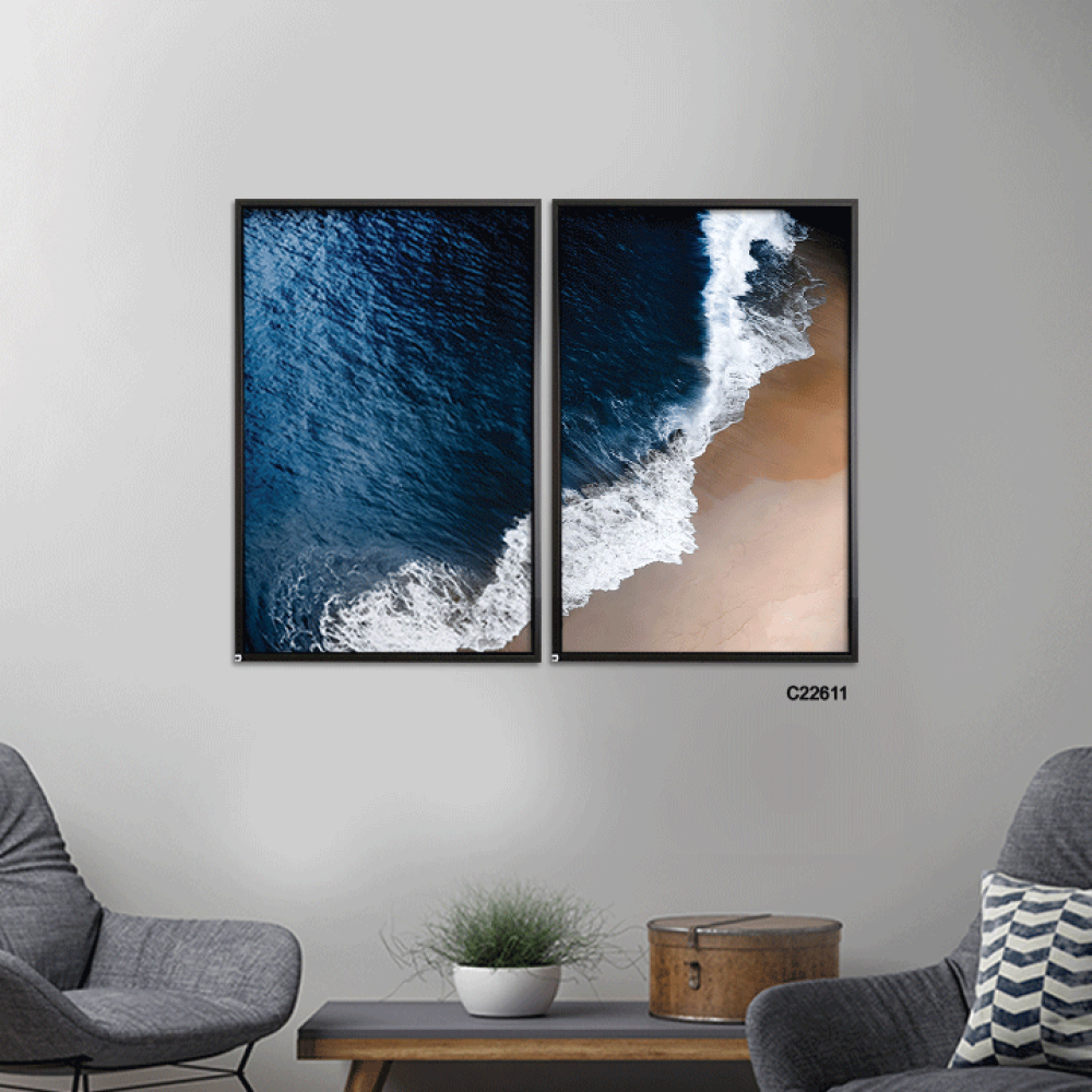 لوحة جدارية كانفس تصور شاطئ بحر بتدرجات الازرق والبيج