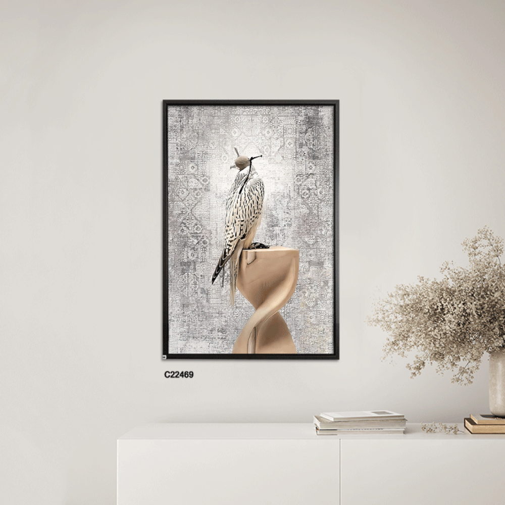 لوحة جدارية  كانفس تصور صقر بتدرجات بني وبيج، وخلفية نقوش سجاد.