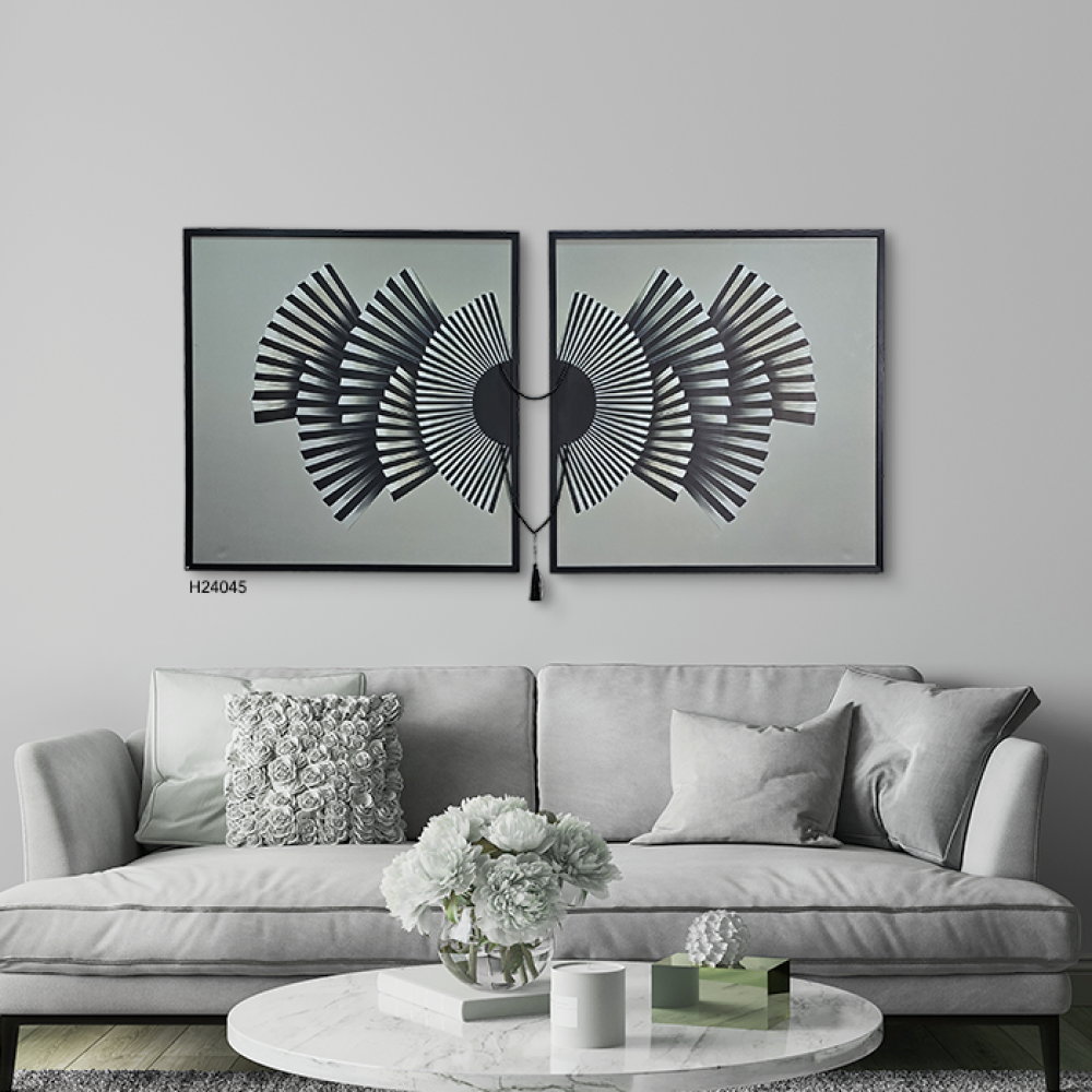 لوحة جدارية بتصميم هندسي معاصر يجمع بين الجزأين سلاسل متدلية