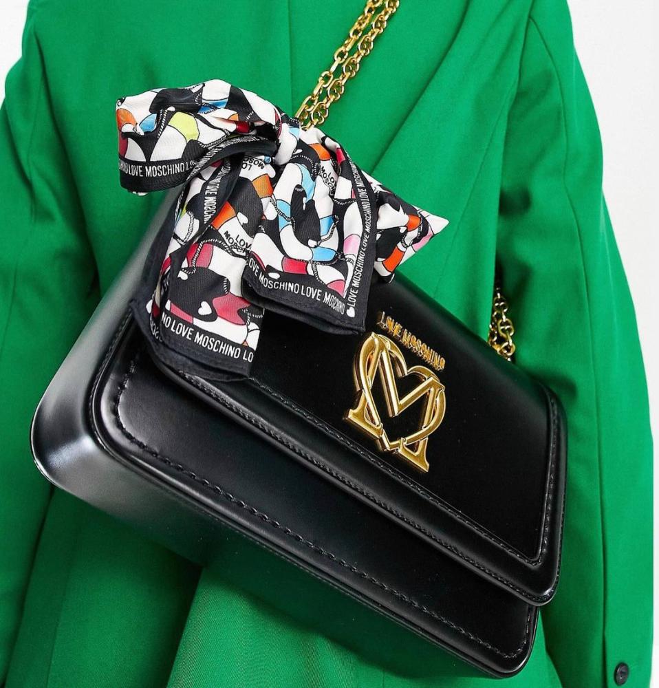حقيبة love moschino