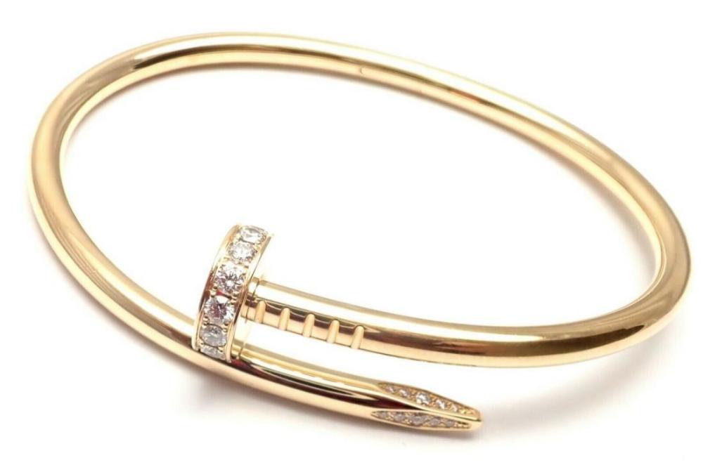 اسواره مسمار بفصوص انيقه من كارتير