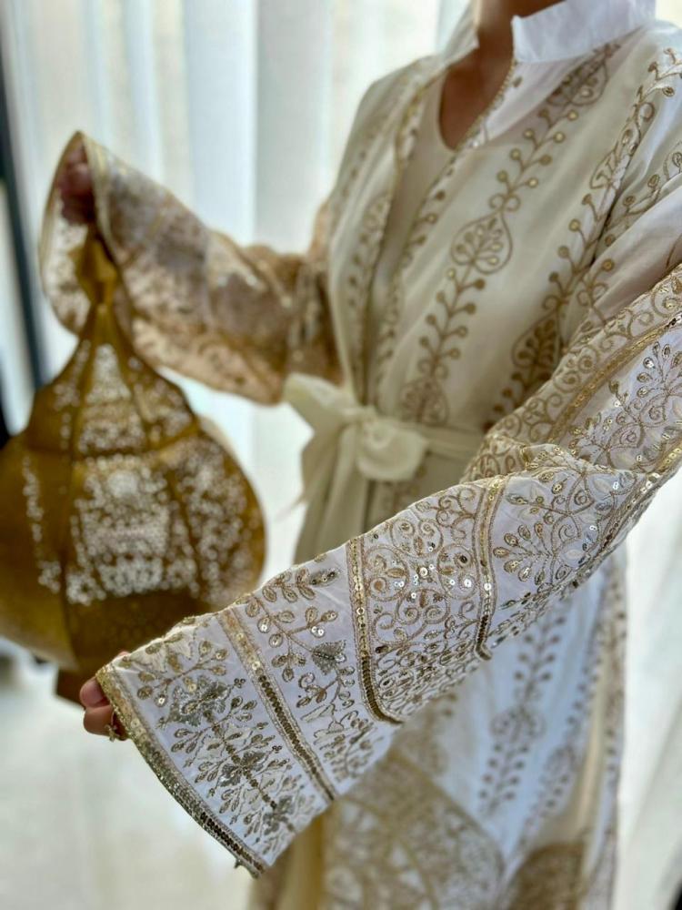 جلابيه كويتي مشغوله