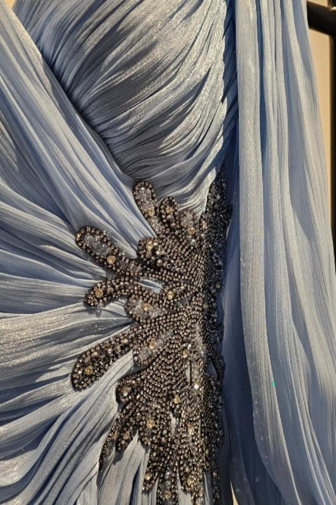 فستان سهرة بكم طويل