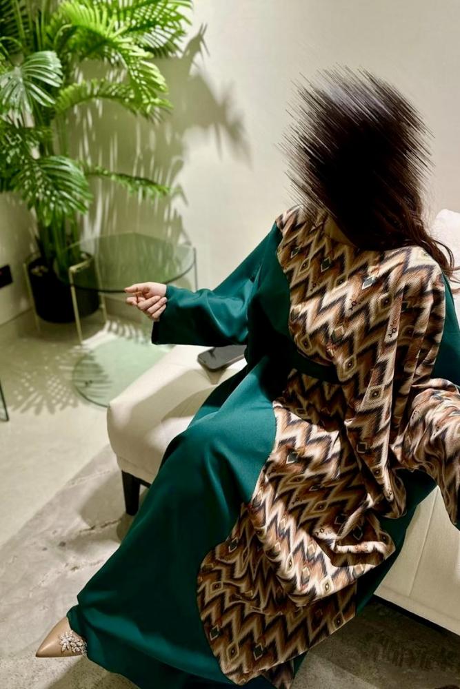 جلابيه بتصميم واسع