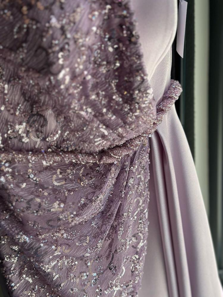 فستان سهرة ليلكي