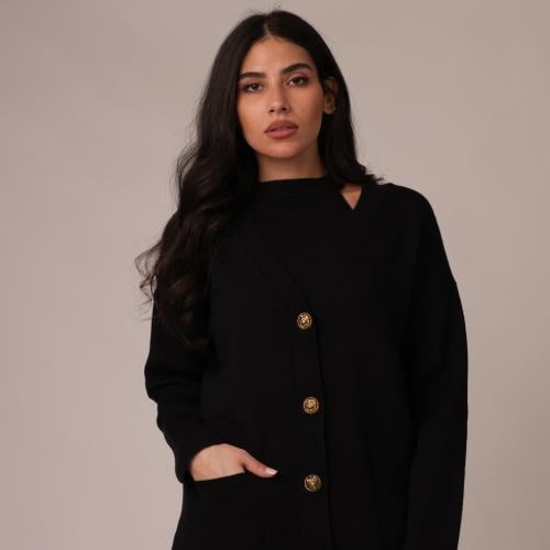 طقم كشمير شتوي أسود بأزرار ذهبية | ADARA