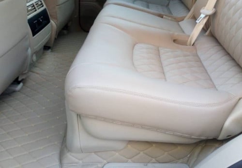 تلبيس جلد لأرضية السيارة