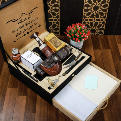 بوكسات هدايا رجالية فخمة مع مجموعة إكسسوارات مميزة...