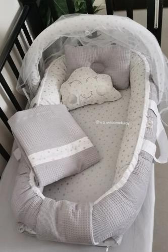 طقم سله(سله /مخده راس /مخده الغيمه /لحاف /ناموسيه وتعليقه العاب)