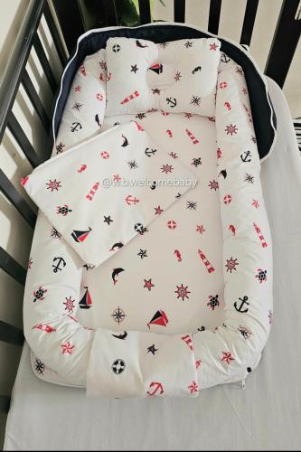 سرير متنقل/مخدة راس /حقيبه صغيره لاغراض البيبي