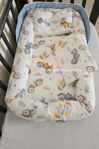 سرير متنقل /مخدة راس /حقيبه صغيره لاغراض البيبي