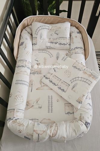 سرير متنقل /مخدة راس /حقيبه صغيره لاغراض البيبي