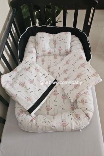 سرير متنقل /مخدة راس /حقيبه صغيره لاغراض البيبي /لحاف