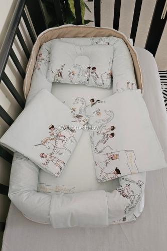 سرير متنقل/مخدة راس /حقيبه صغيره لاغراض البيبي /لحاف