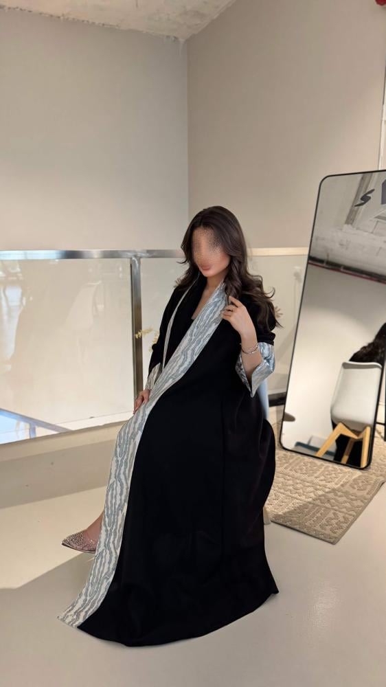 عبايه قماش كتان تدخيلات جاكار معرق زيتي  ORa 137