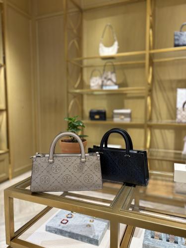 TORY BURCH| توري بورش