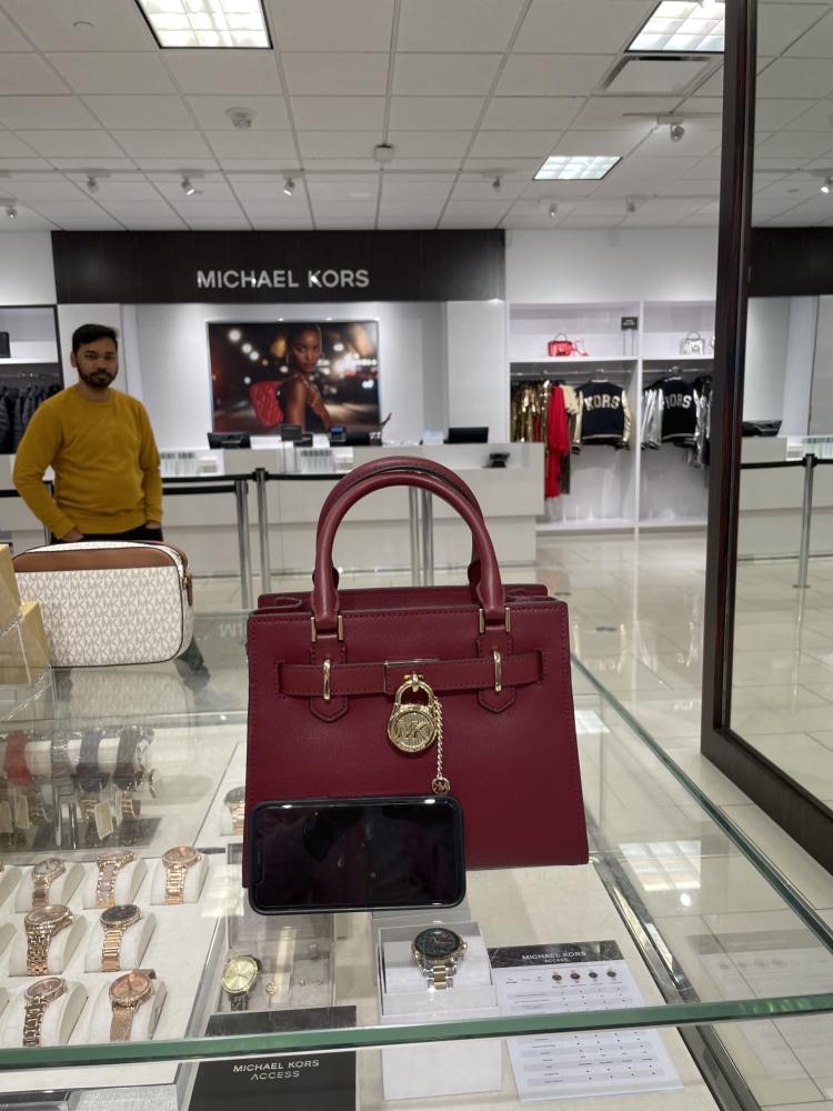 مايكل كورس ميديم