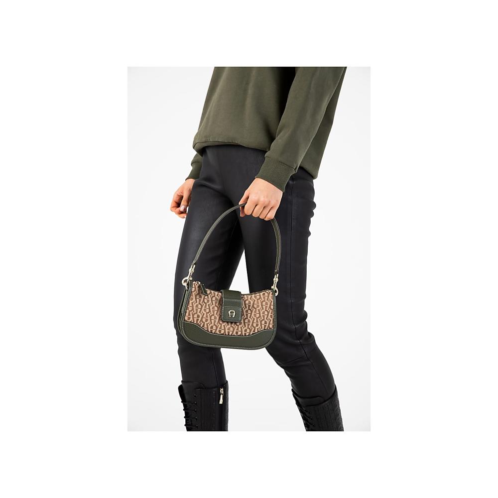 اقنر | AIGNER