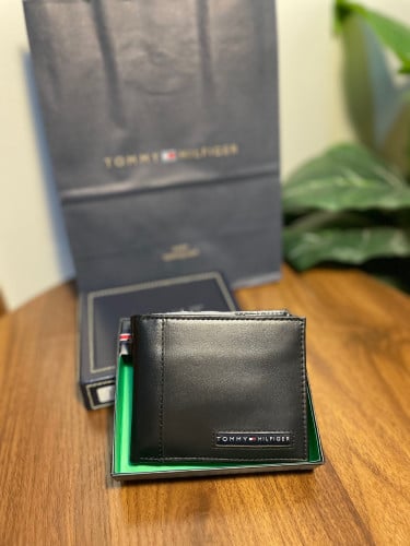 محفظه تومي اسود