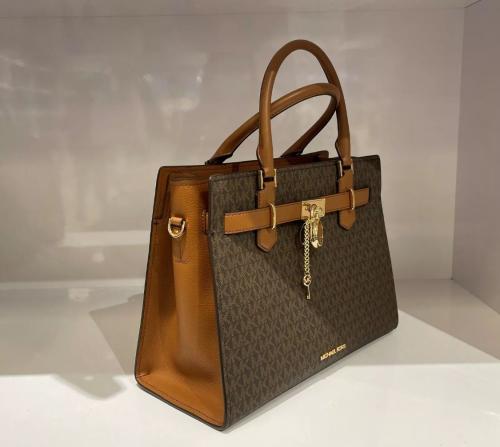 شنطه مايكل كورس ميديم