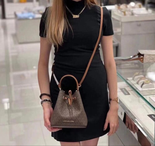 شنطه مايكل كورس سمول