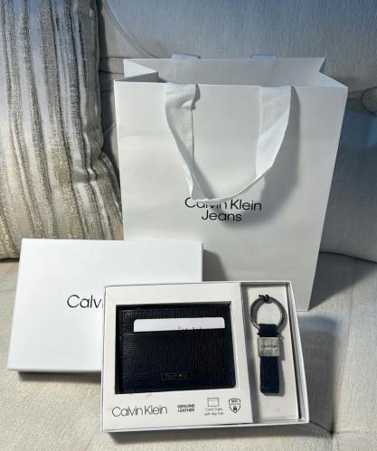 طقم محفظه و ميداليه كالفن كلاين