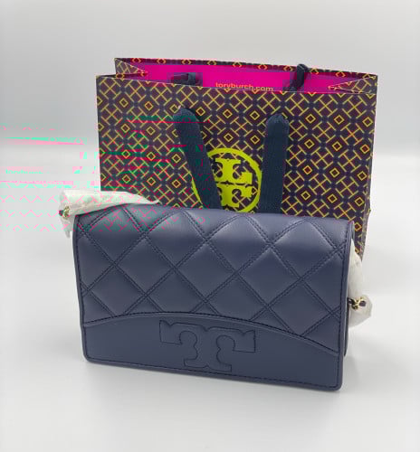 شنطة توري بورش