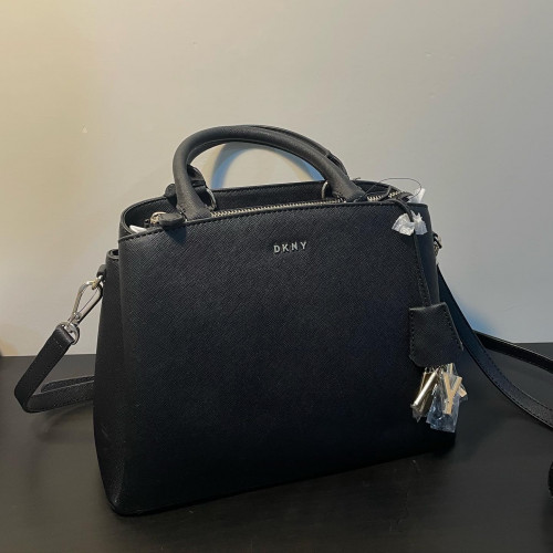 شنطه دكني اسود وسط