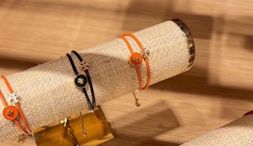 اسواره توري بورش جلد اسود