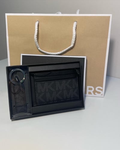 طقم كارد هولدر و ميداليه مايكل كورس