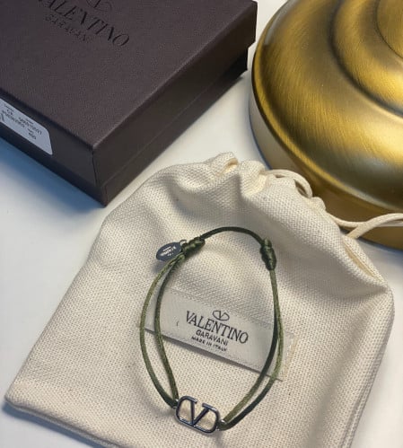 اسواره فالنتينو زيتي