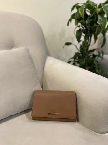 شنطه مايكل كورس