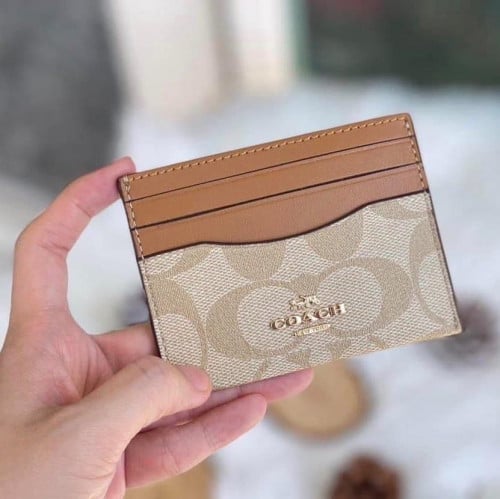 كارد هولدر كوتش