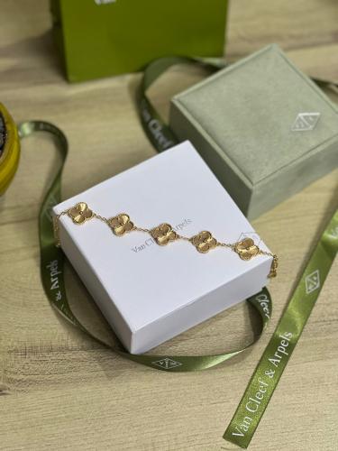 اسورة فان كليف ذهبي Van Cleef & Arpels