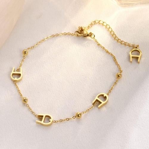 اسورة اقنر ِAIGNER