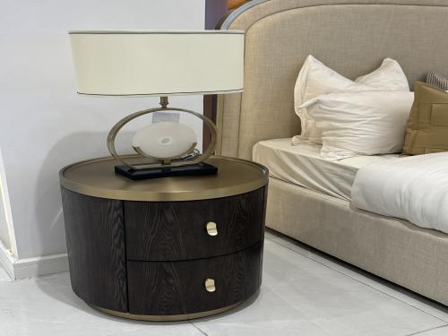 كومودينو UEI-NS-001