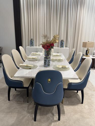 سفرة طعام UDI-1042-كراسي 1039 ازرق وبيج