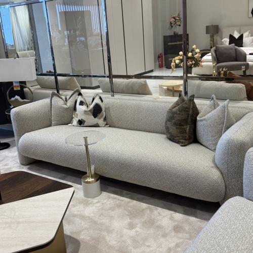 كنب UBI-587 رباعية