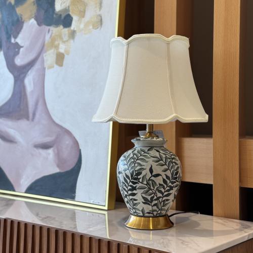 اباجورة WF-A260