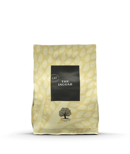 طعام جاف بالدجاج والبط والسالمون للقطط البالغة من شركة ESSENTIAL