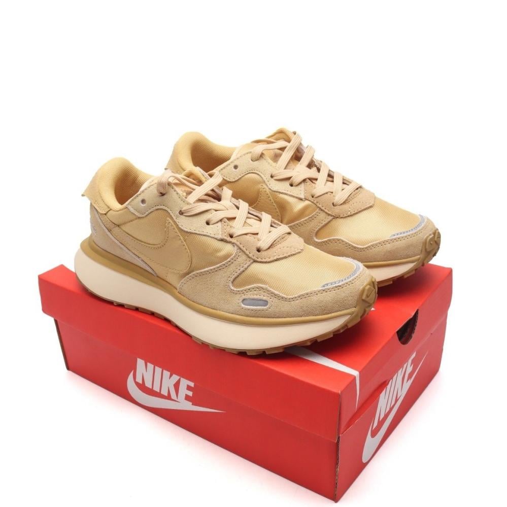 Nike phoenix waffle