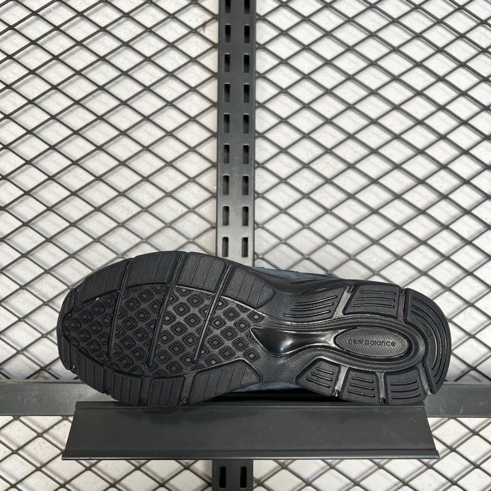 نيوبالانس-New Balance 990V3