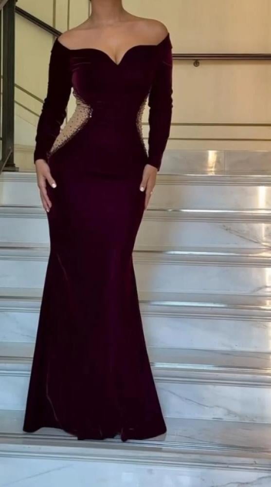 "فستان نبيتي مطرز: لمسة أناقة في كل مناسبة"