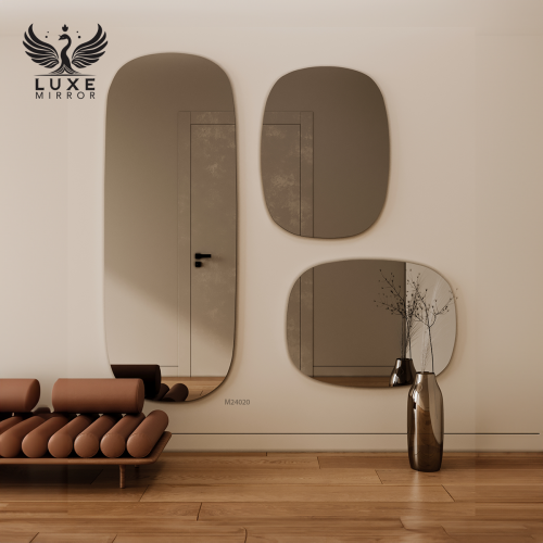 مرآة بتصميم كلاسيكي حديث
