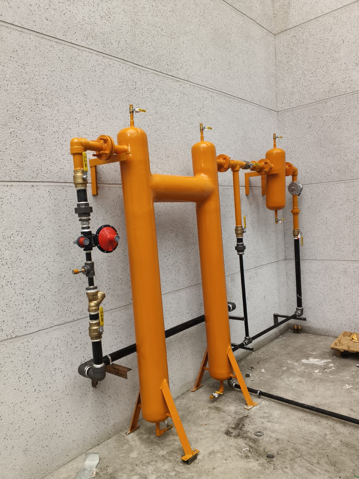 Interior design of pipes