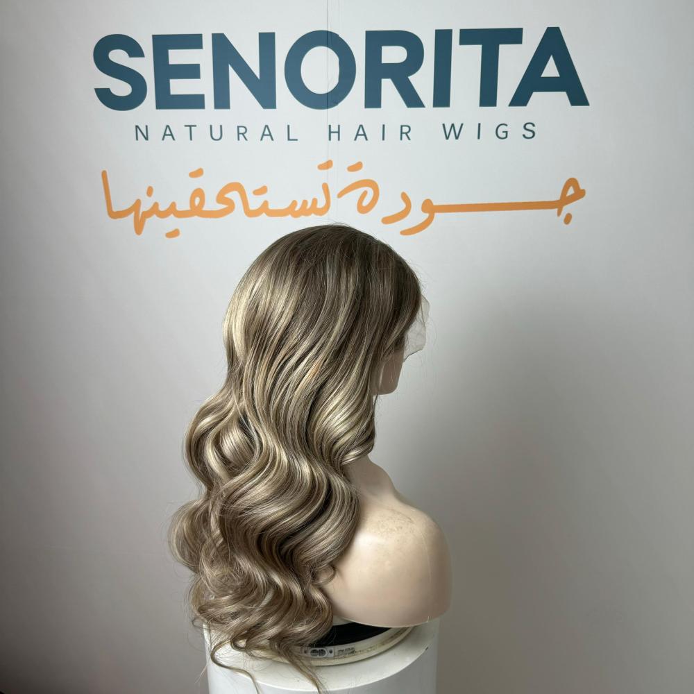 باروكة لون اشقر  شعر طبيعي 22 انش دانتل اماميه