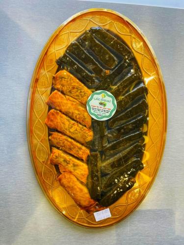 ورق عنب وملفوف كبير