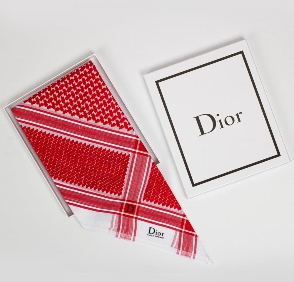 شماغ ديور كلاسيك