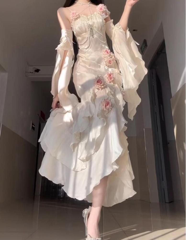 ابيض - white