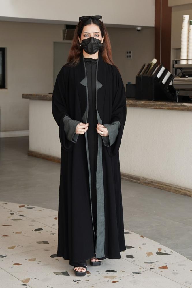 كريب ملكي مع كتان زيتي